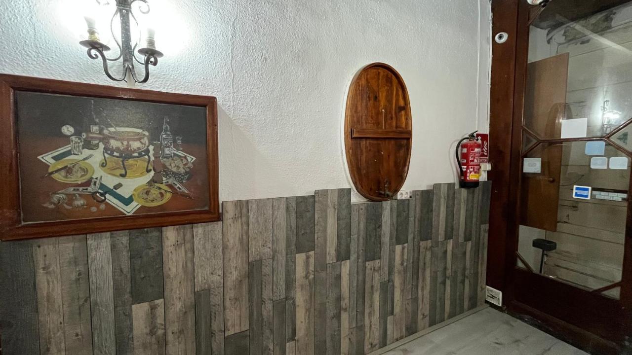 Hostal La Premsa Аренис де Мар Екстериор снимка