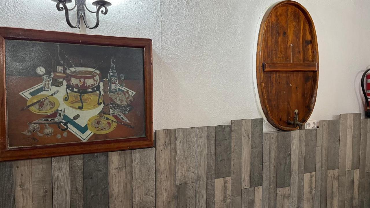 Hostal La Premsa Аренис де Мар Екстериор снимка