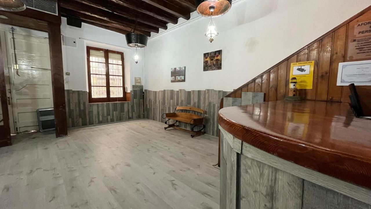 Hostal La Premsa Аренис де Мар Екстериор снимка