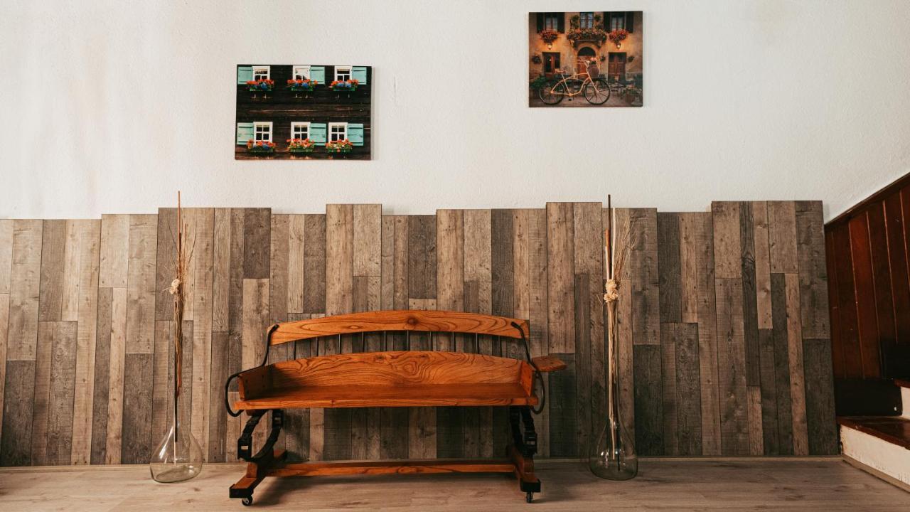 Hostal La Premsa Аренис де Мар Екстериор снимка