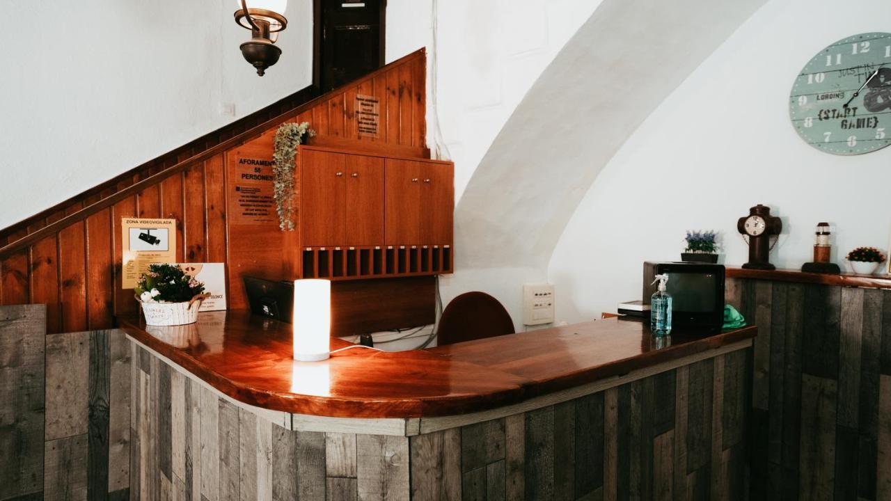 Hostal La Premsa Аренис де Мар Екстериор снимка