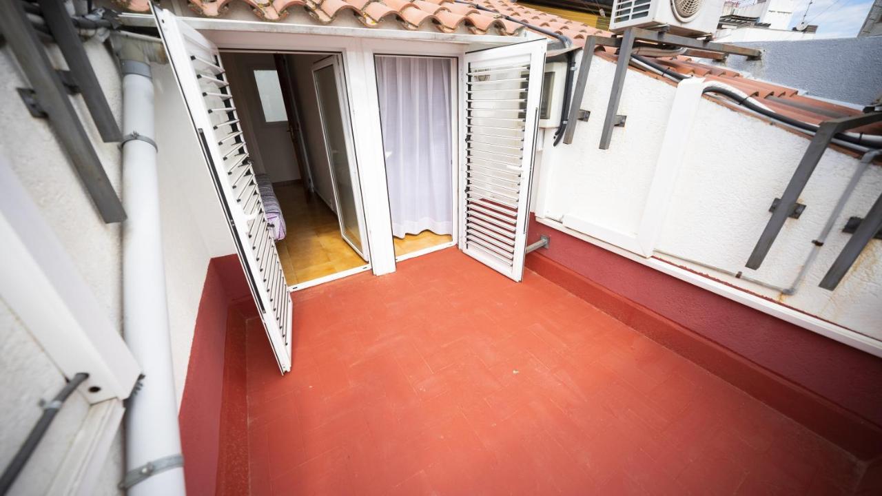Hostal La Premsa Аренис де Мар Екстериор снимка