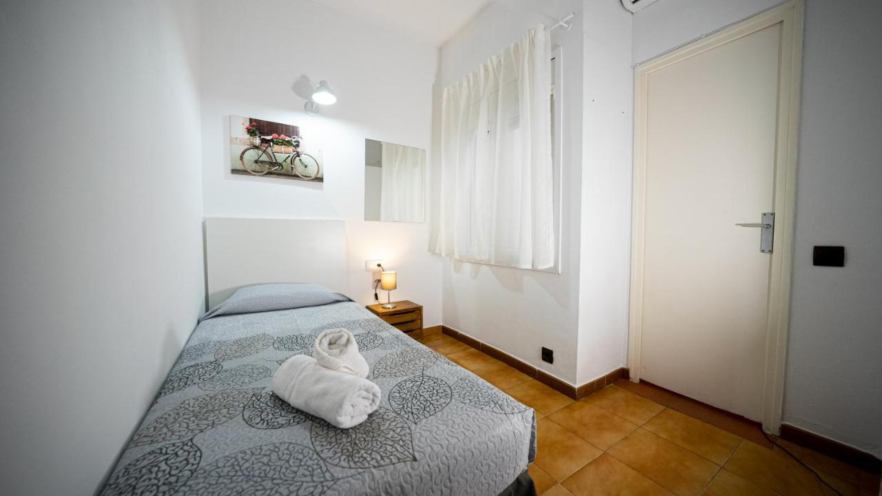Hostal La Premsa Аренис де Мар Екстериор снимка