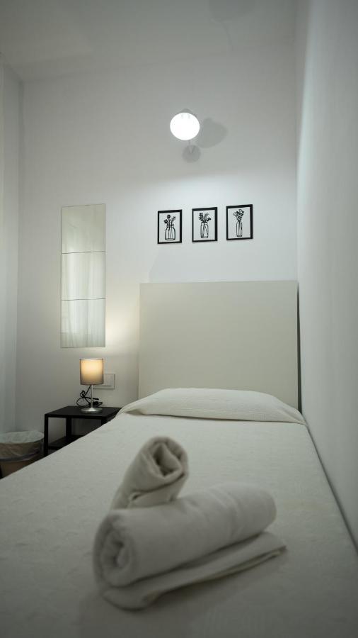 Hostal La Premsa Аренис де Мар Екстериор снимка
