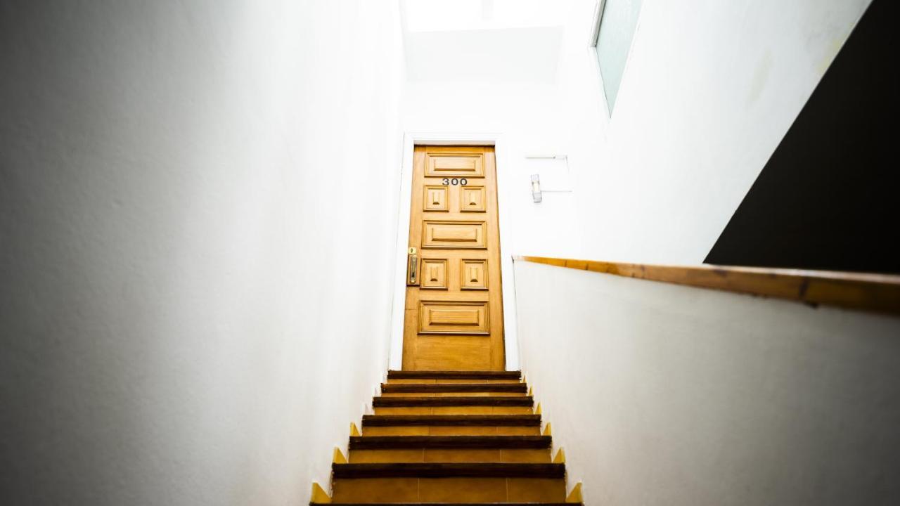 Hostal La Premsa Аренис де Мар Екстериор снимка