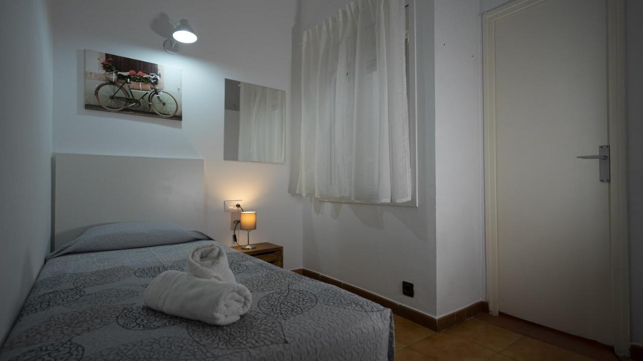 Hostal La Premsa Аренис де Мар Екстериор снимка